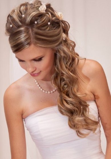 Свадебная прическа А15165 - Стилист-визажист Анастасия Скрынникова