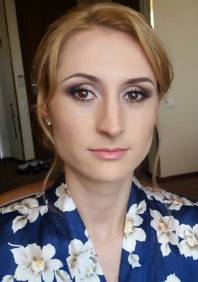 Стилист-визажист Анастасия Скрынникова