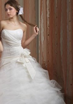 Свадебное платье A65466. С пышной юбкой, длинное без шлейфа.